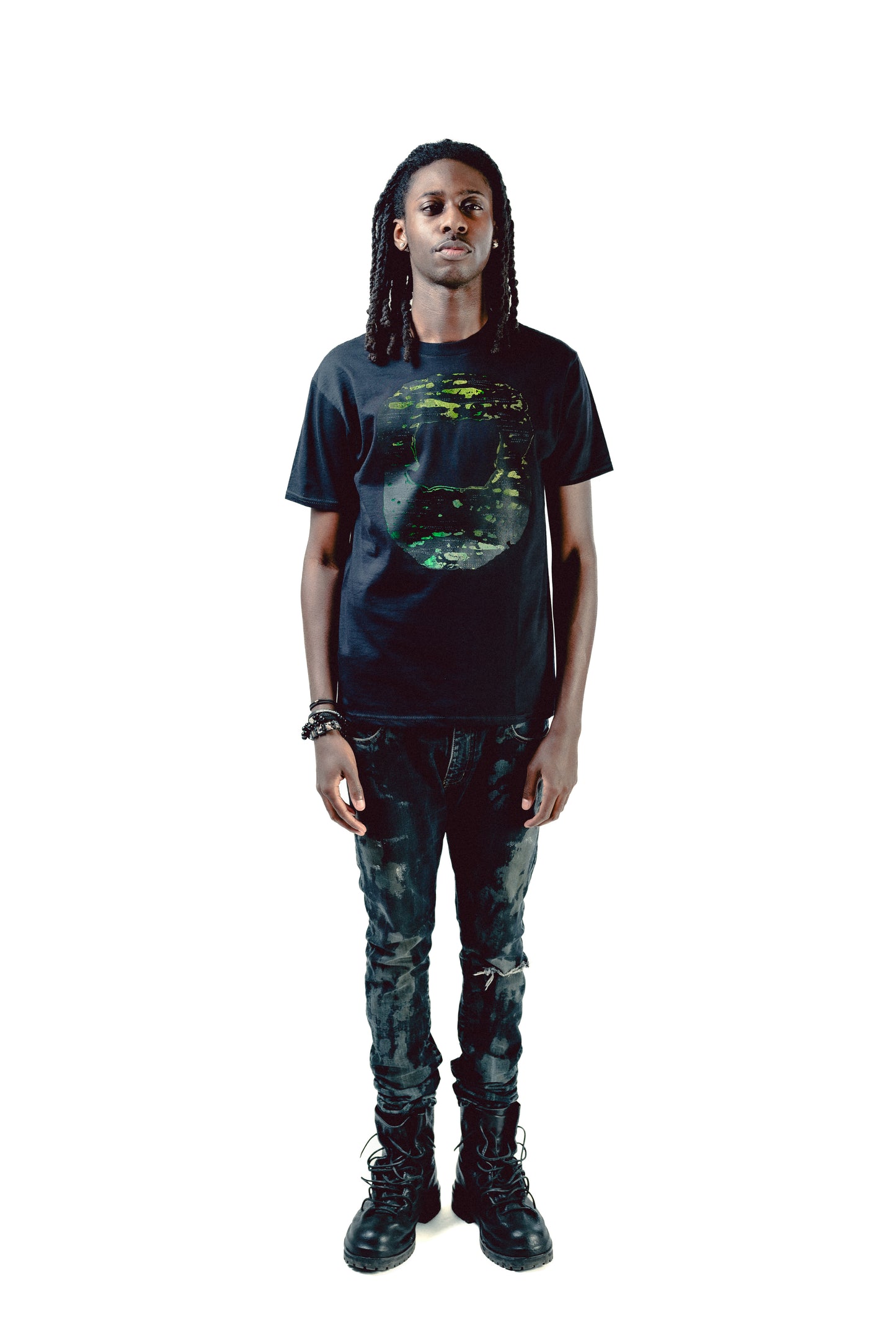 DISTRESS FANGZ TSHIRT